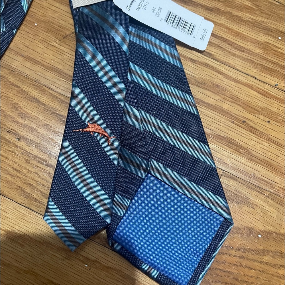 NWT Tommy Bahama Striped Blue and Gray Men's Tie